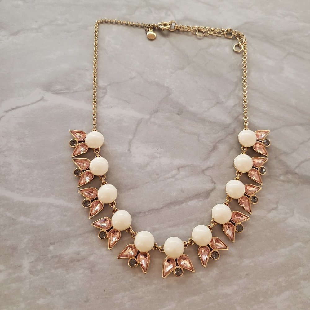 💕 J.Crew White Pink Blue Rhinestones Crystals Cluster Statement Necklace 💕 - Picture 1 of 16